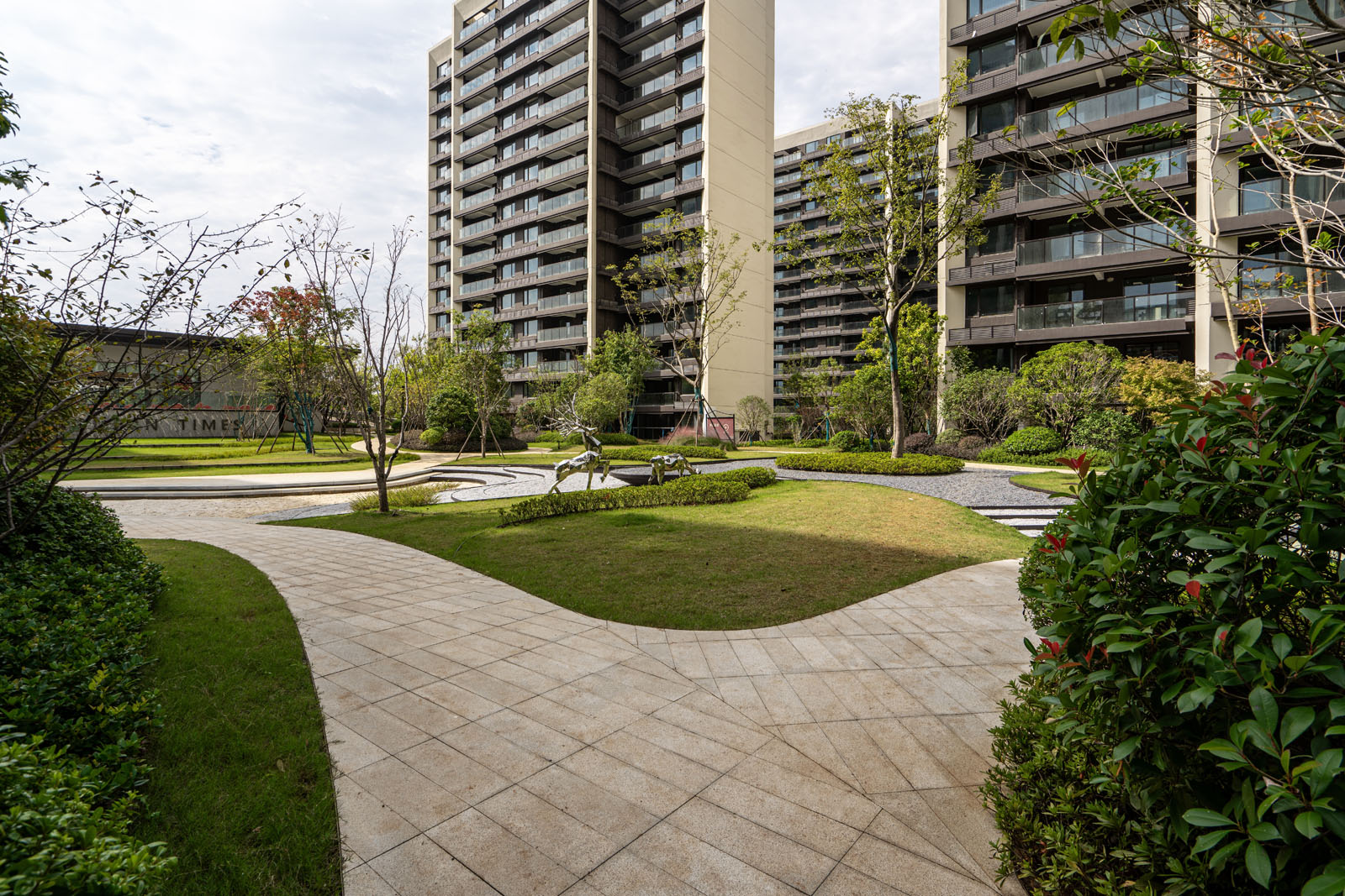 New Leaf Services Apartment Landscape