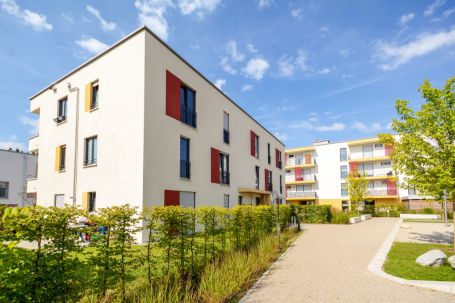 property landscaping for apartment buildings
